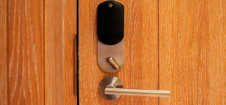 Automatic Locking Door Knob Palm Springs